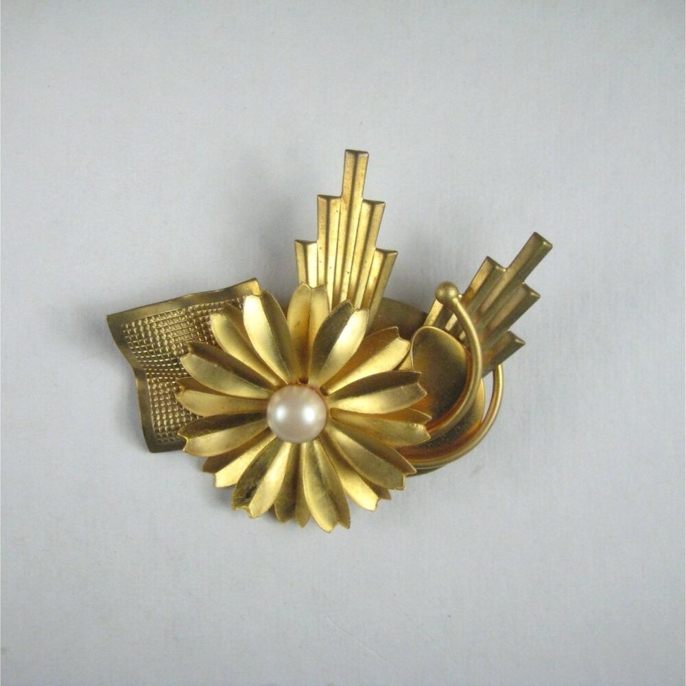 Eva Goldtone Floral Brooch Faux Pearl Artisan Vintage Signed